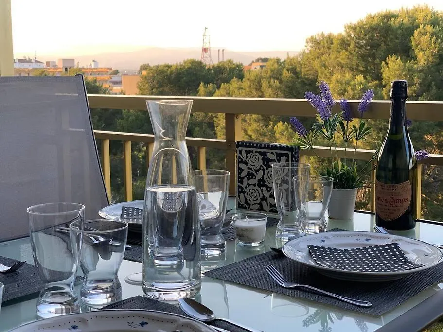 Moderno apartamento con piscina en playa Salou Apartamento 0*,